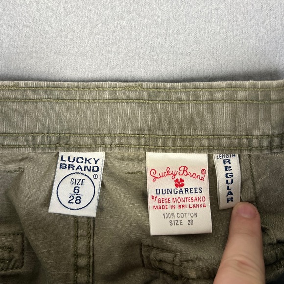 Y2K Lucky Brand Dungarees Womens Cargo Pants Sz 6 28 Outdoor Hiking Baggy VTG - Picture 4 of 10